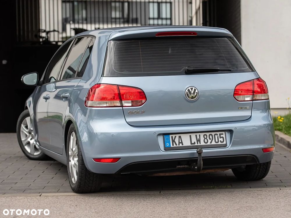 Volkswagen Golf - 8