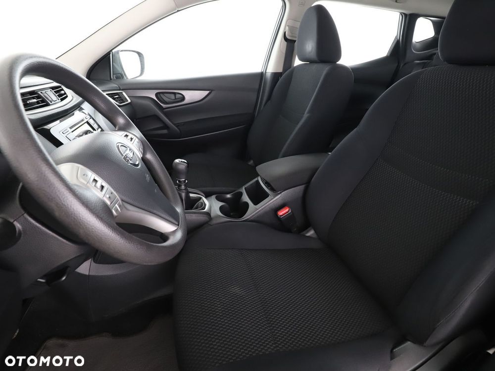 Nissan Qashqai 1.2 DIG-T Visia - 11