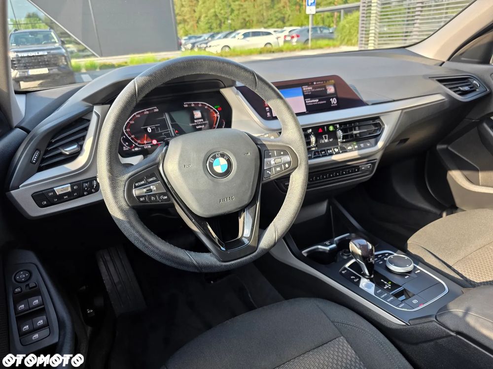 BMW Seria 1 116d Sport Line - 23