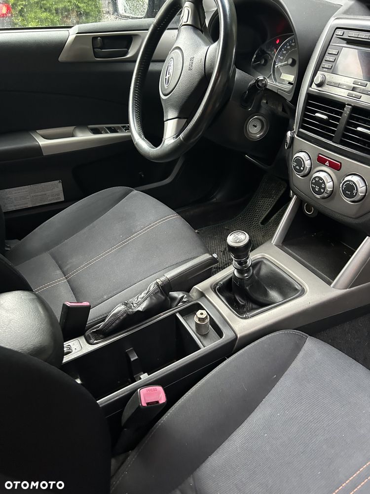Subaru Forester 2.0D XC 000 Euro5 - 27