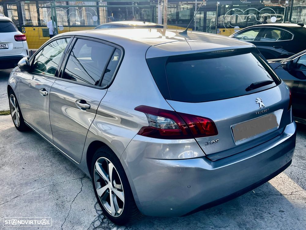 Peugeot 308 1.2 PureTech Style - 4