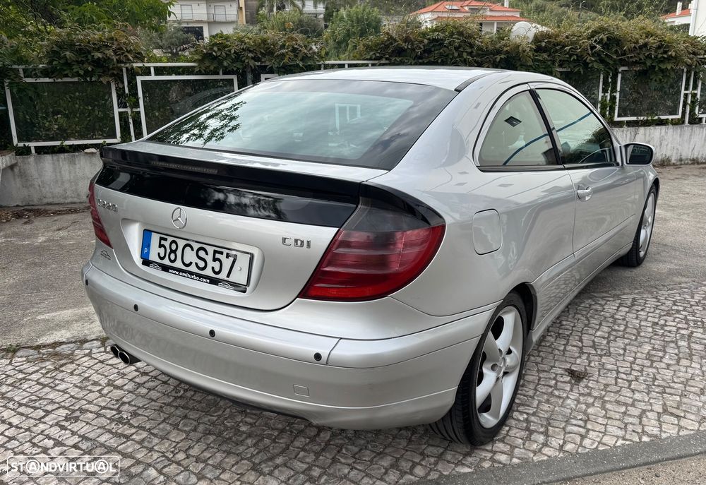Mercedes-Benz C 220 ver-cdi-auto-sport-edition - 4