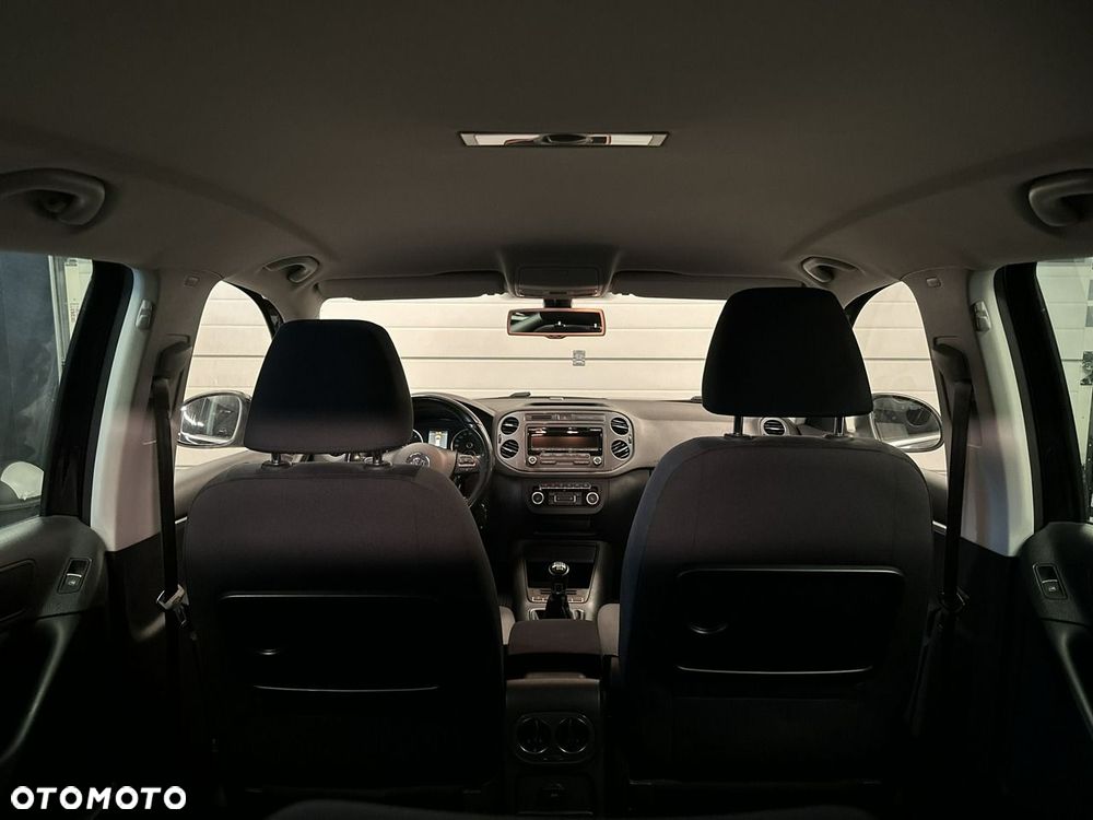 Volkswagen Tiguan - 12