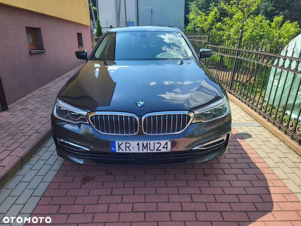 BMW Seria 5 530e iPerformance Luxury Line - 38
