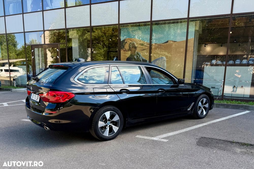 BMW Seria 5 520d xDrive Touring Aut. - 13