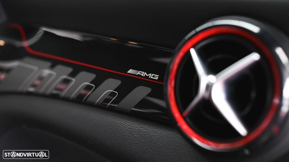 Mercedes-Benz CLA 45 AMG 4Matic Speedshift 7G-DCT Night Edition - 43