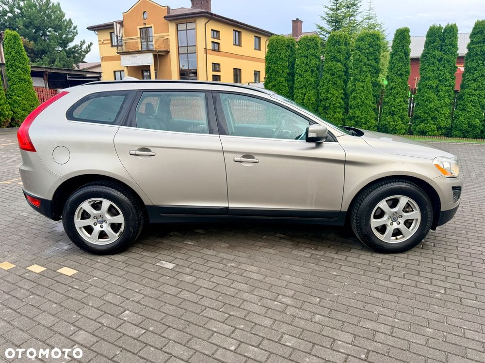 Volvo XC 60 DRIVe Momentum - 6