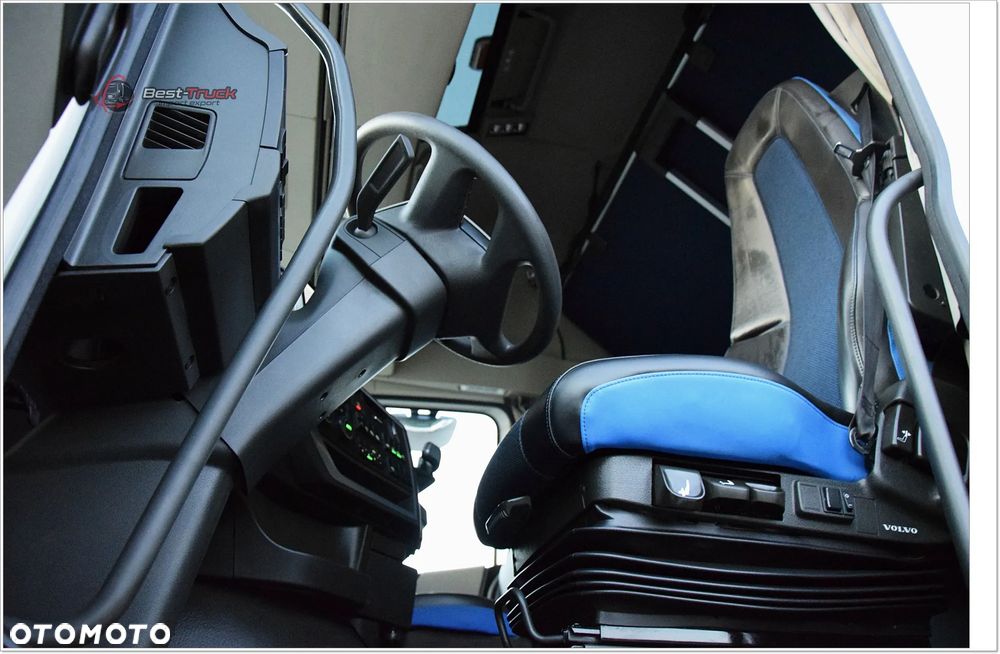 Volvo FH500  XL  |  I-SAVE |  STANDARD |  ZBIORNIKI 1220 L |  FULL LED  |  I-PARK COOL - 32