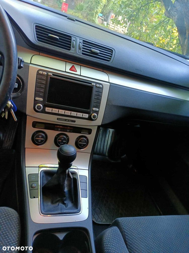 Volkswagen Passat - 6