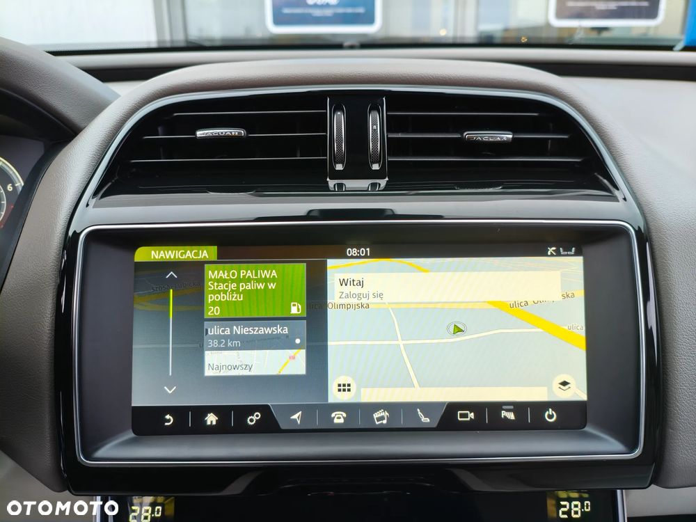 Jaguar XE 2.0 T Prestige - 20