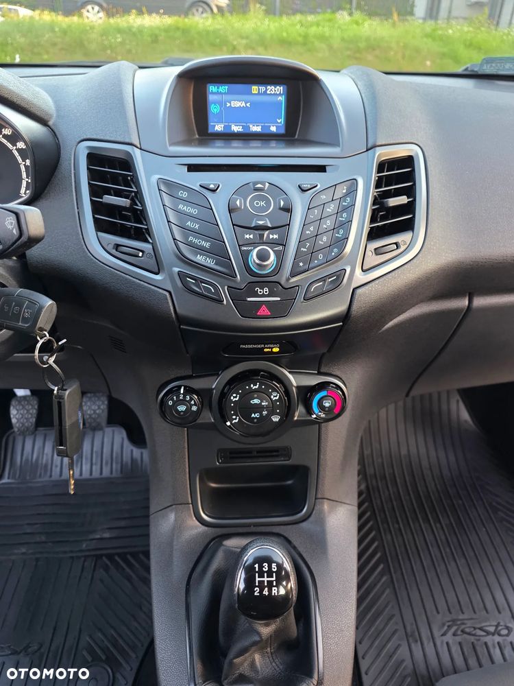 Ford Fiesta - 17