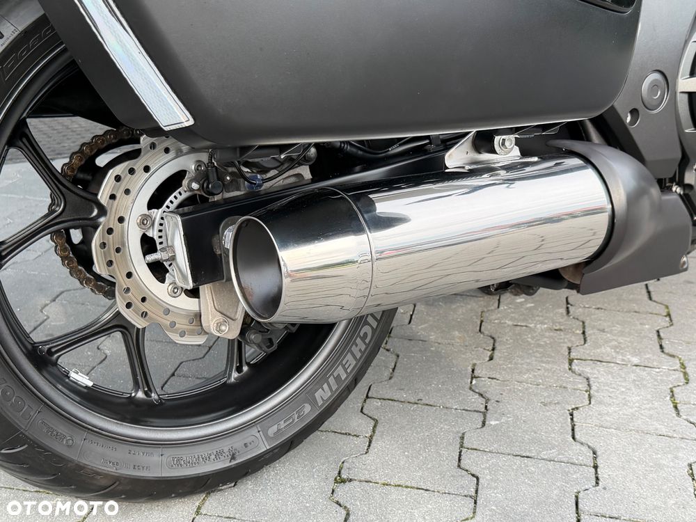 Honda CTX - 11