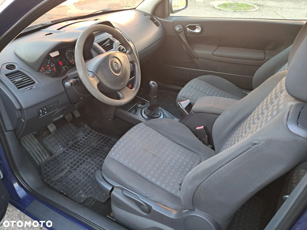Renault Megane - 11