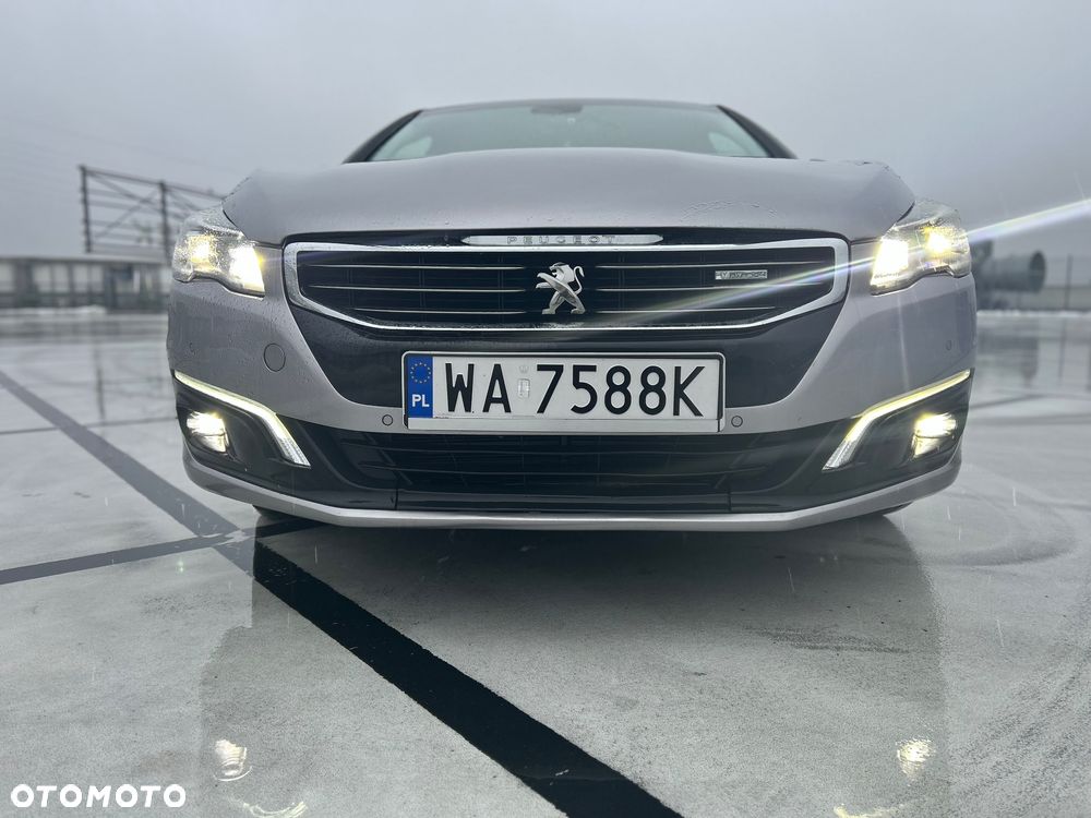 Peugeot 508 RXH 2.0 HDi HYbrid4 - 14