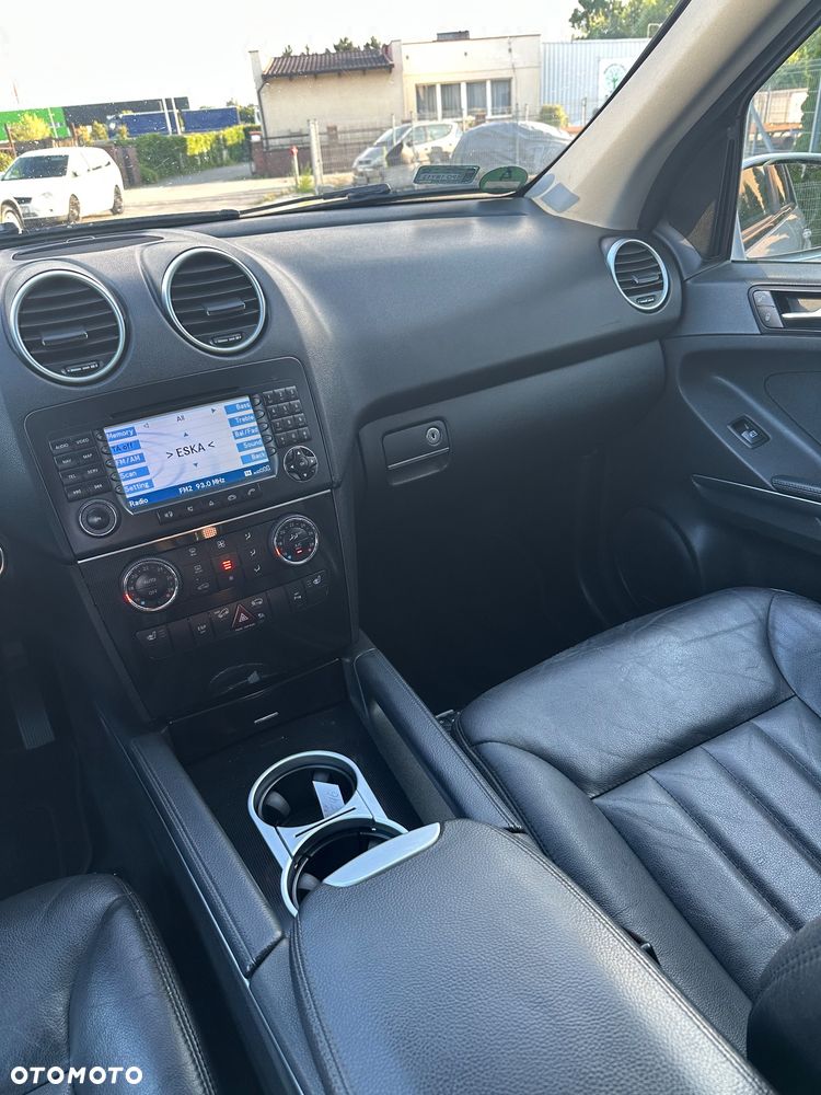 Mercedes-Benz ML 320 CDI 4Matic 7G-TRONIC DPF Edition 10 - 22