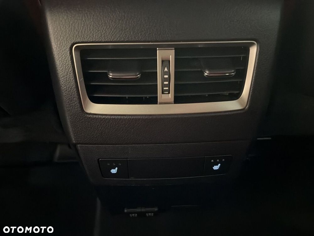 Lexus RX 450h F Sport Edition - 24