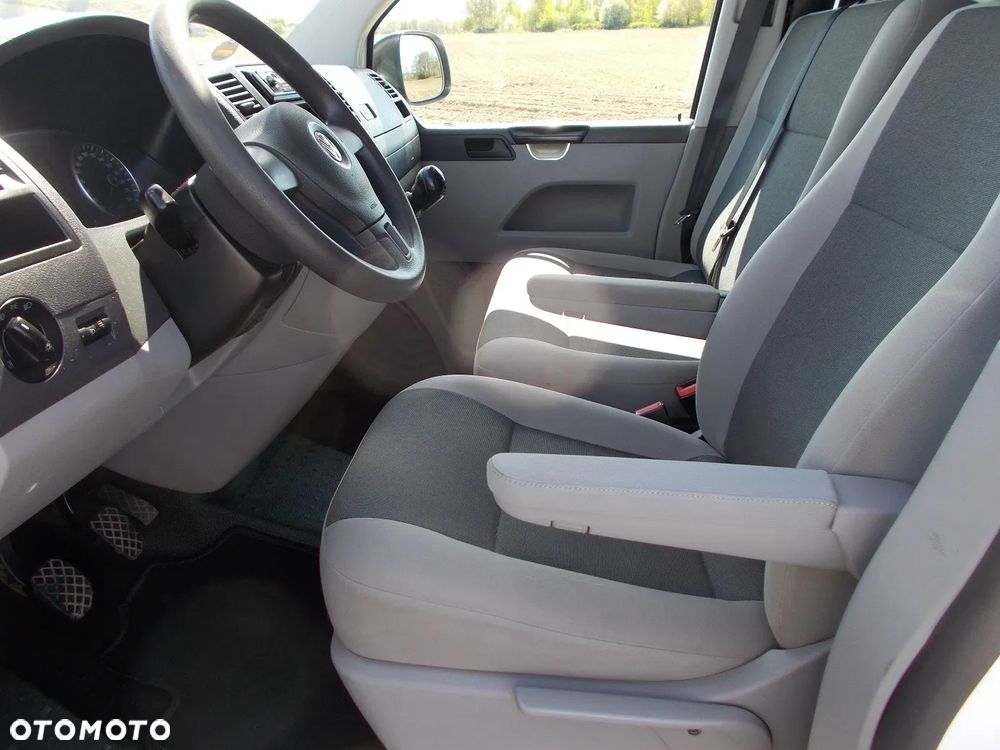 Volkswagen Transporter - 16