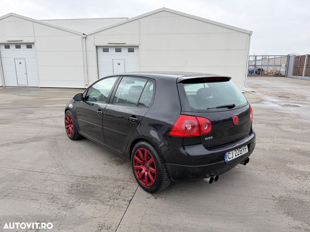 Volkswagen Golf - 3