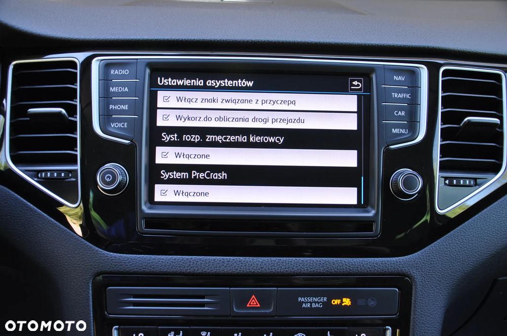 Volkswagen Golf 1.4 TSI BMT Highline DSG - 35