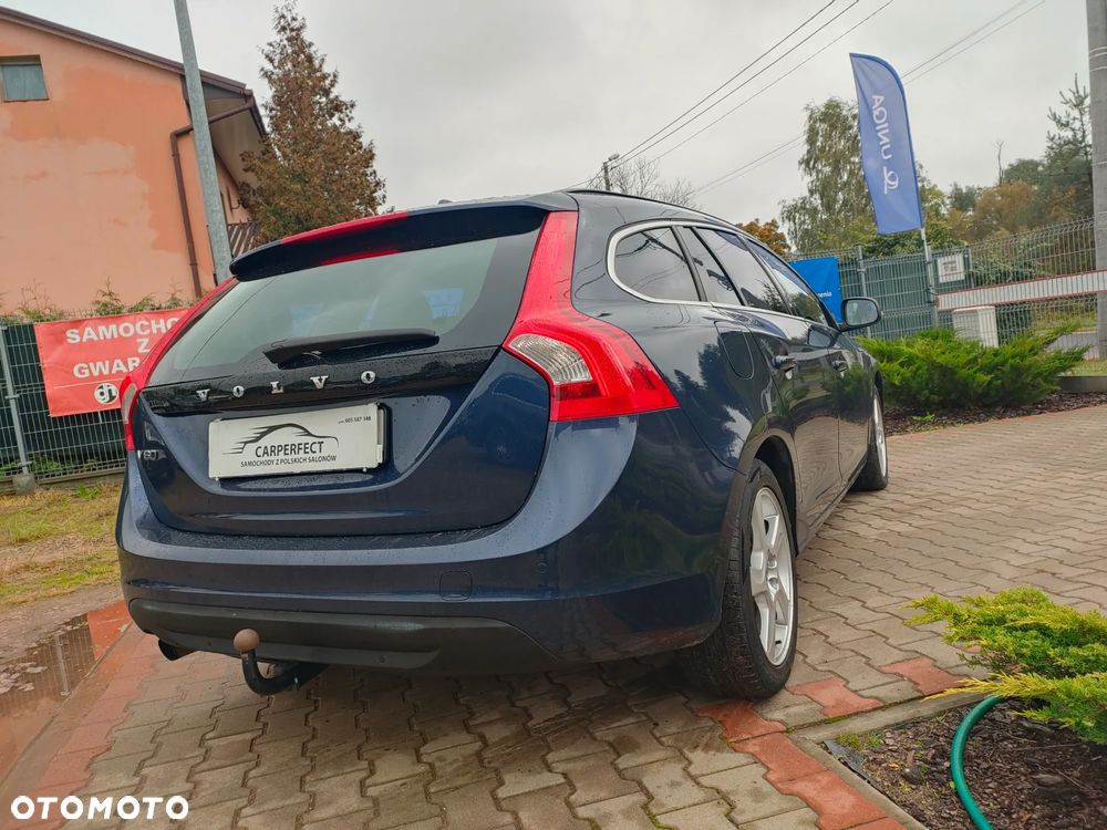 Volvo V60 D3 Geartronic Momentum - 4