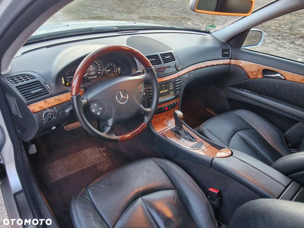 Mercedes-Benz Klasa E 280 4Matic Automatik Elegance - 6