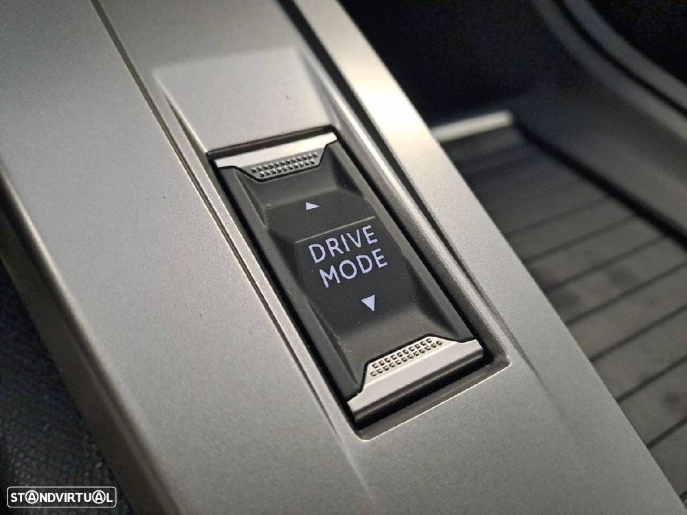 Peugeot 308 SW 1.2 Hybrid Style e-DCS6 - 22