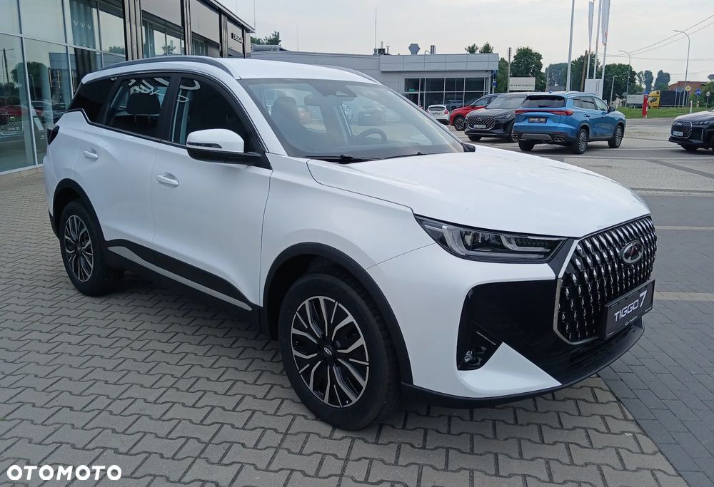 Chery Tiggo 7 1.6 T-GDI Essential DCT - 8