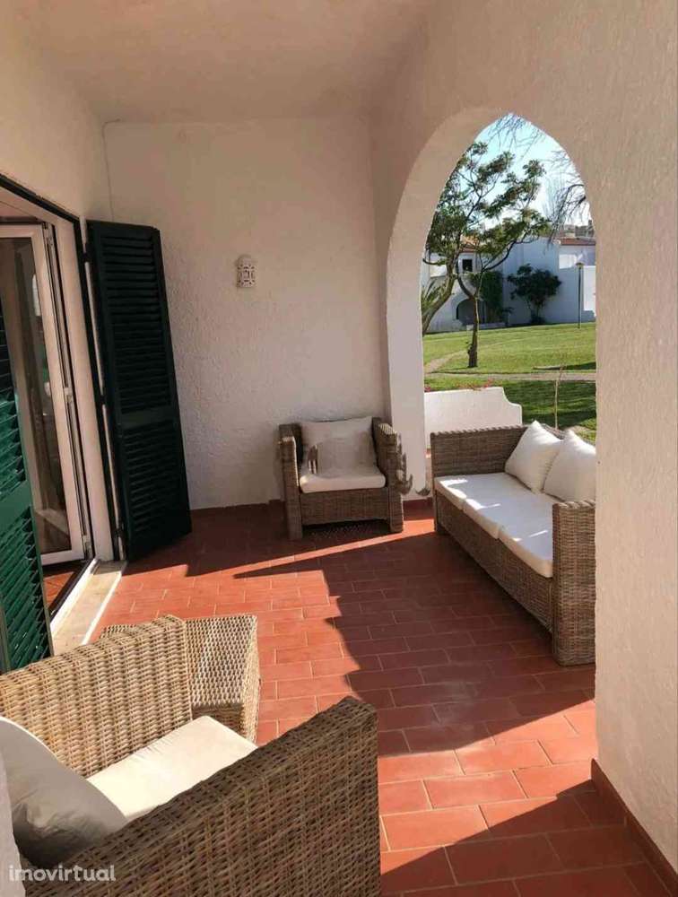 Moradia, 220 m², Quarteira - Grande imagem: 3/38