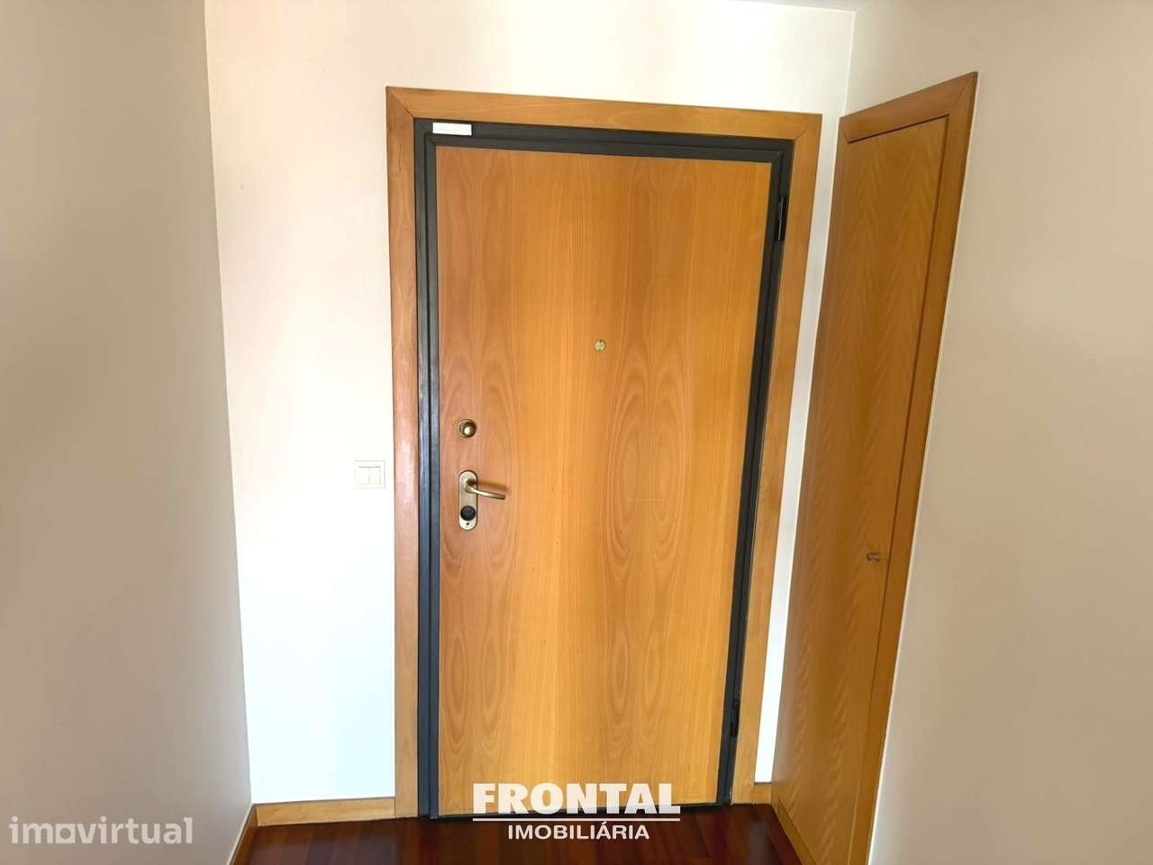 Apartamento T2 - Condomínio Fechado - Grande imagem: 3/31