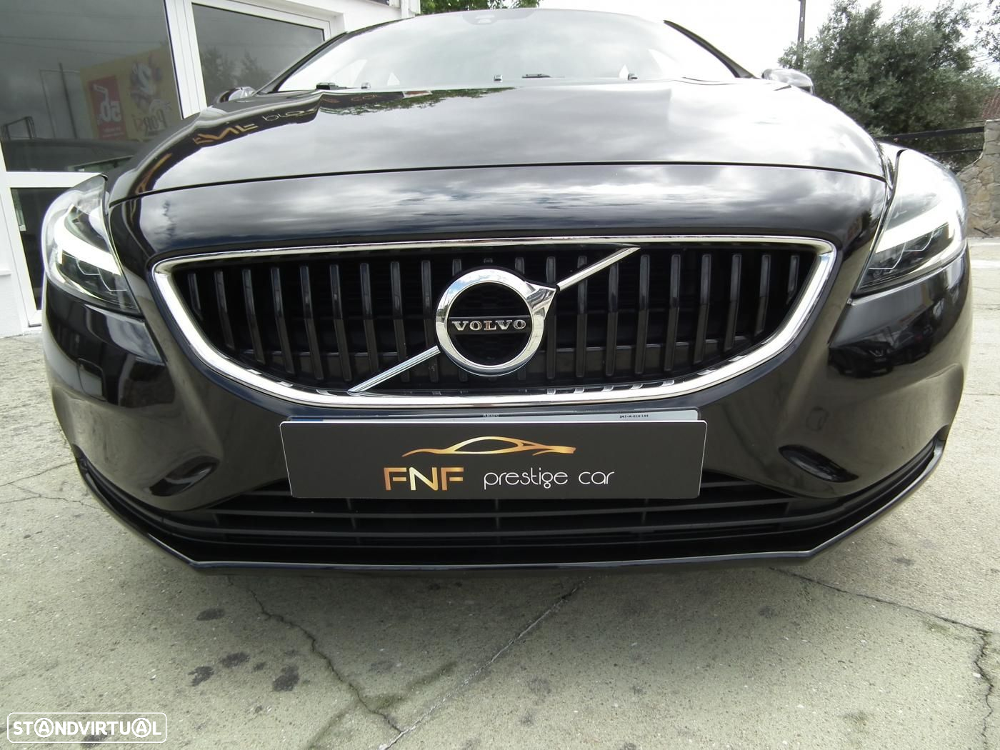 Volvo V40 2.0 D3 Momentum - 10