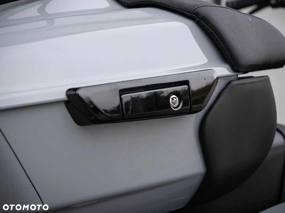 Harley-Davidson Touring Road Glide - 15