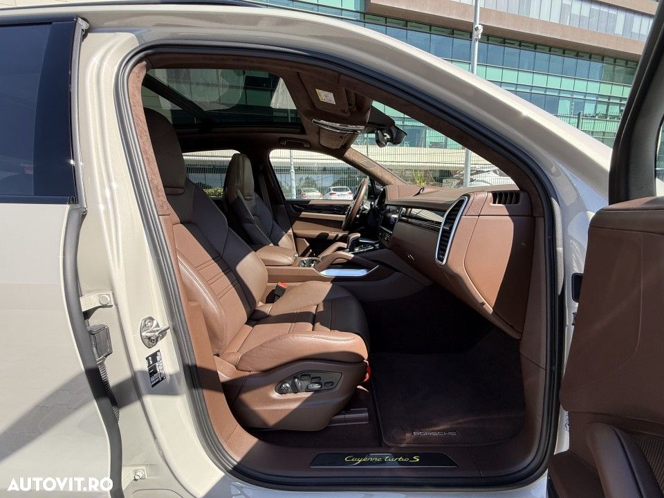Porsche Cayenne - 17