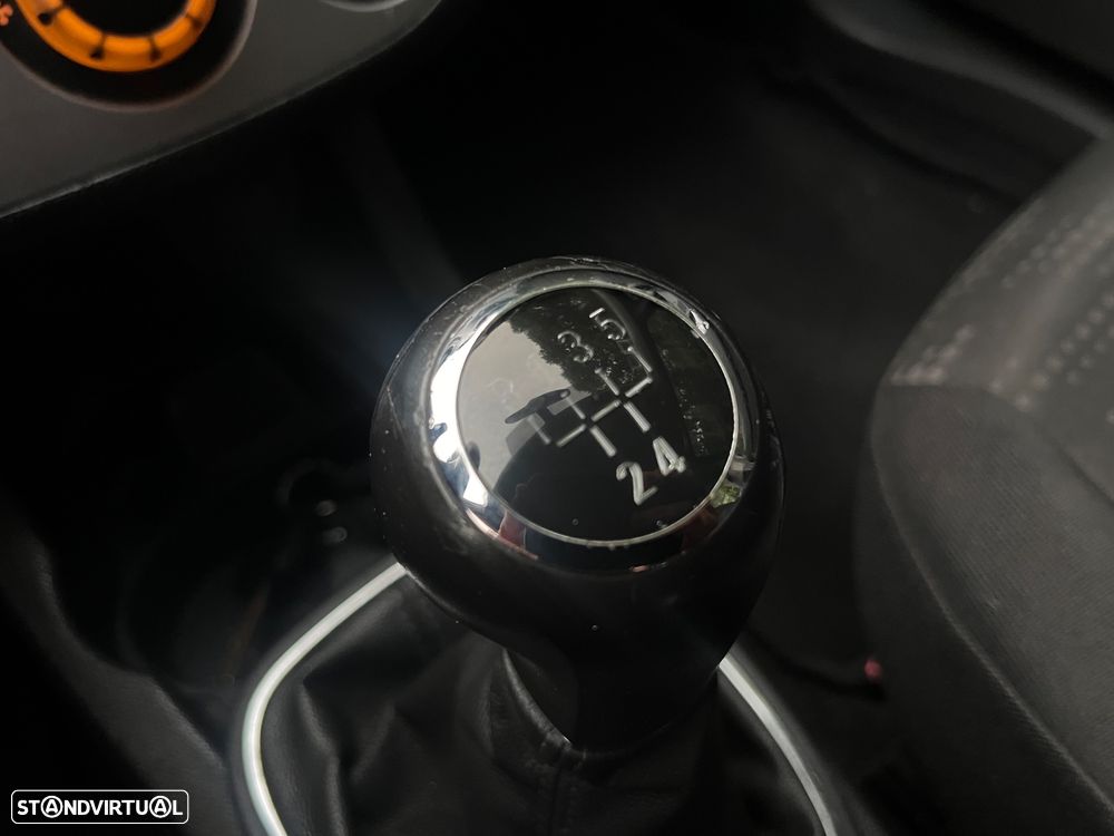 Opel Corsa 1.3 CDTi Enjoy - 16
