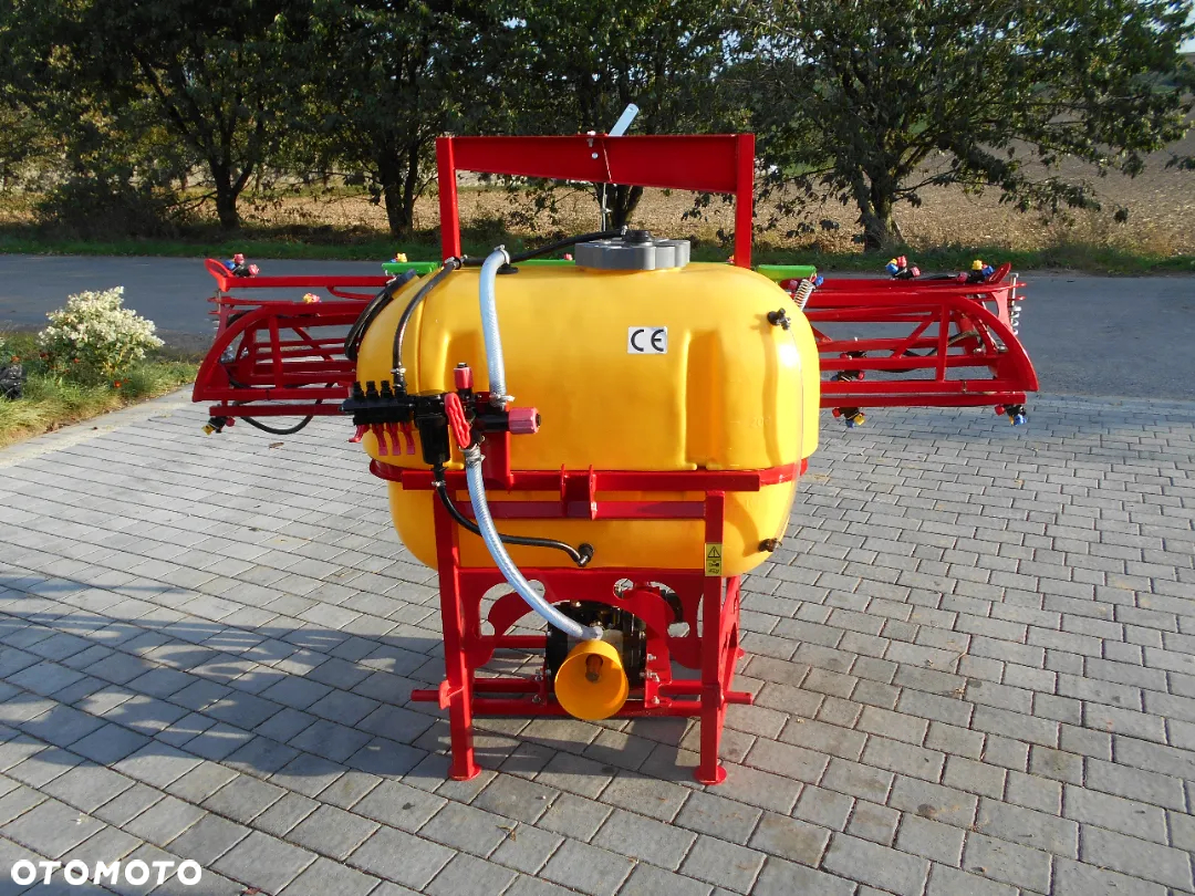 Opryskiwacz polowy 400l / lanca 12m /Potrójna oprawa rozpylacza / zawór stałociśnieniowy DEMAROL - 10