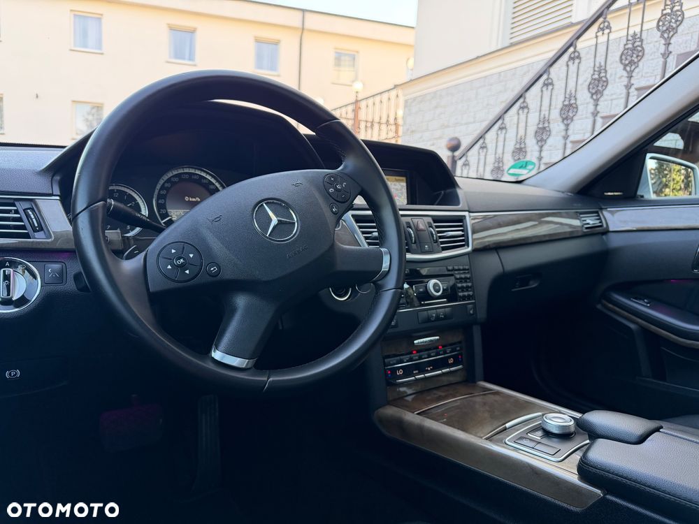 Mercedes-Benz Klasa E - 30