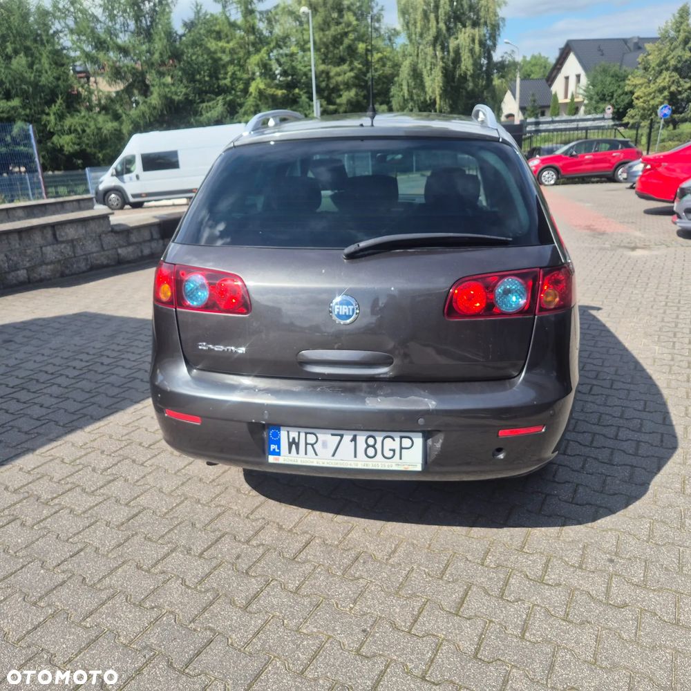 Fiat Croma 2.2 16V Emotion - 8