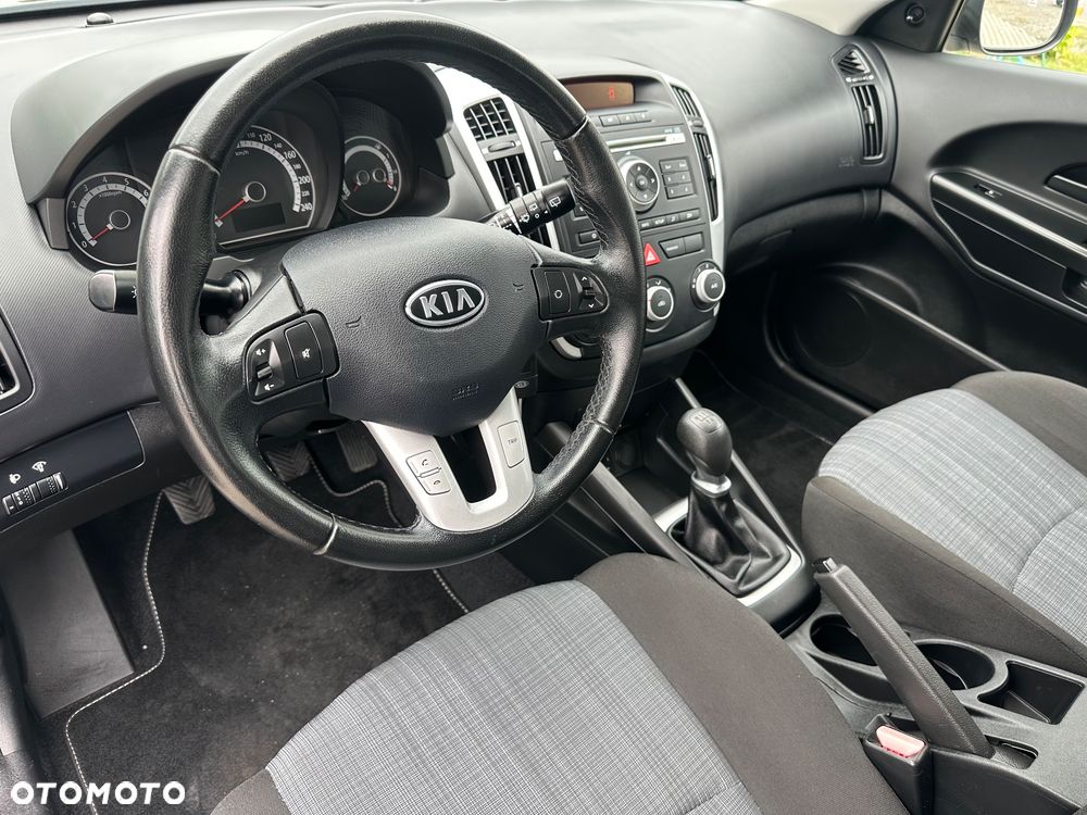 Kia Ceed 1.4 M Euro2012 - 10