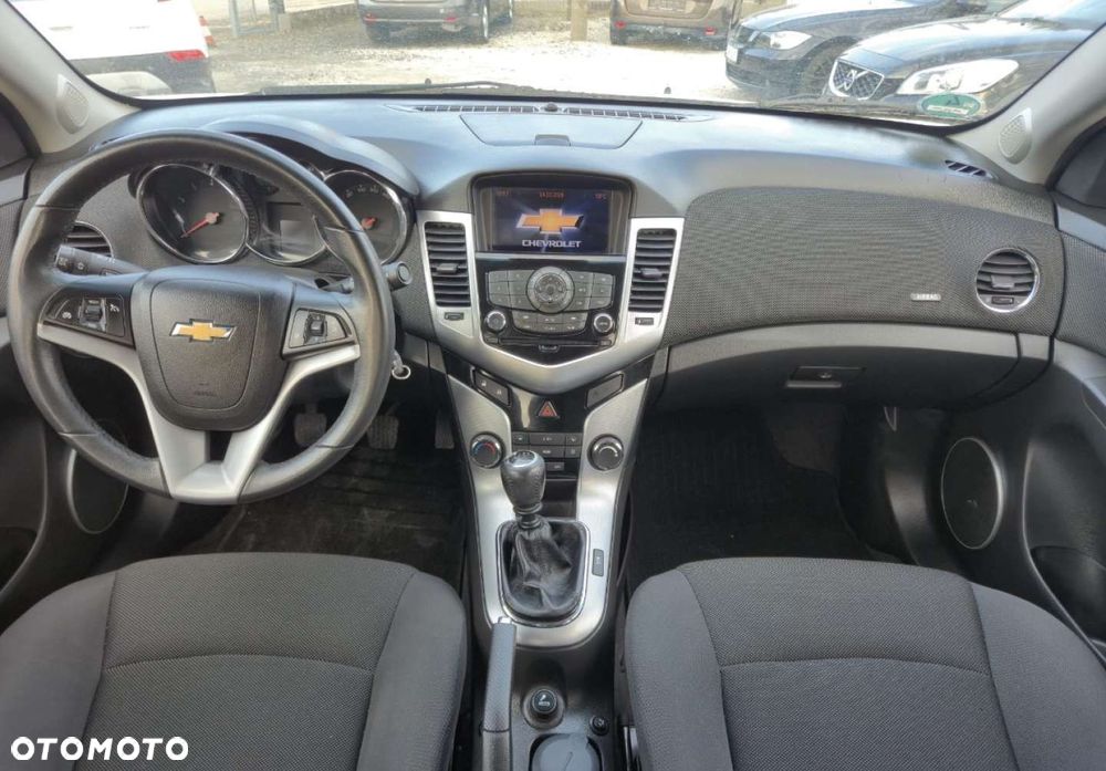 Chevrolet Cruze - 9