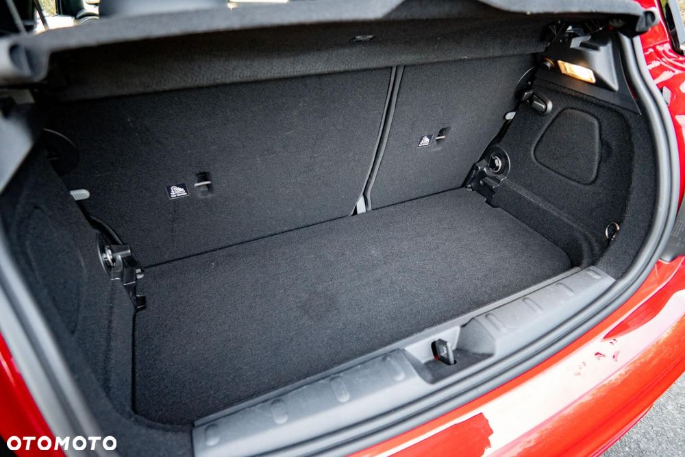MINI John Cooper Works - 30