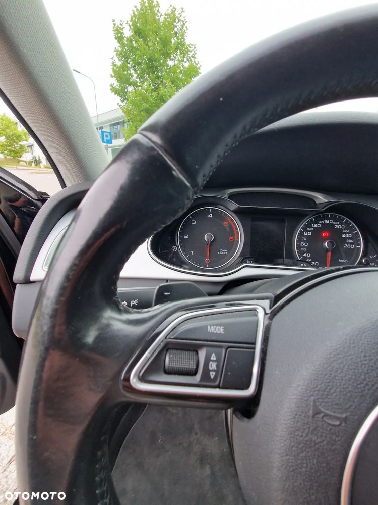 Audi A4 Avant 2.0 TDI Quattro S tronic - 27