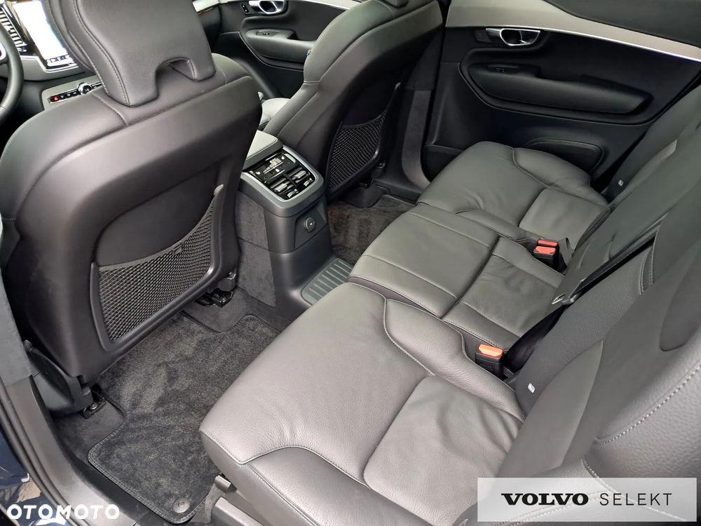 Volvo XC 90 - 13