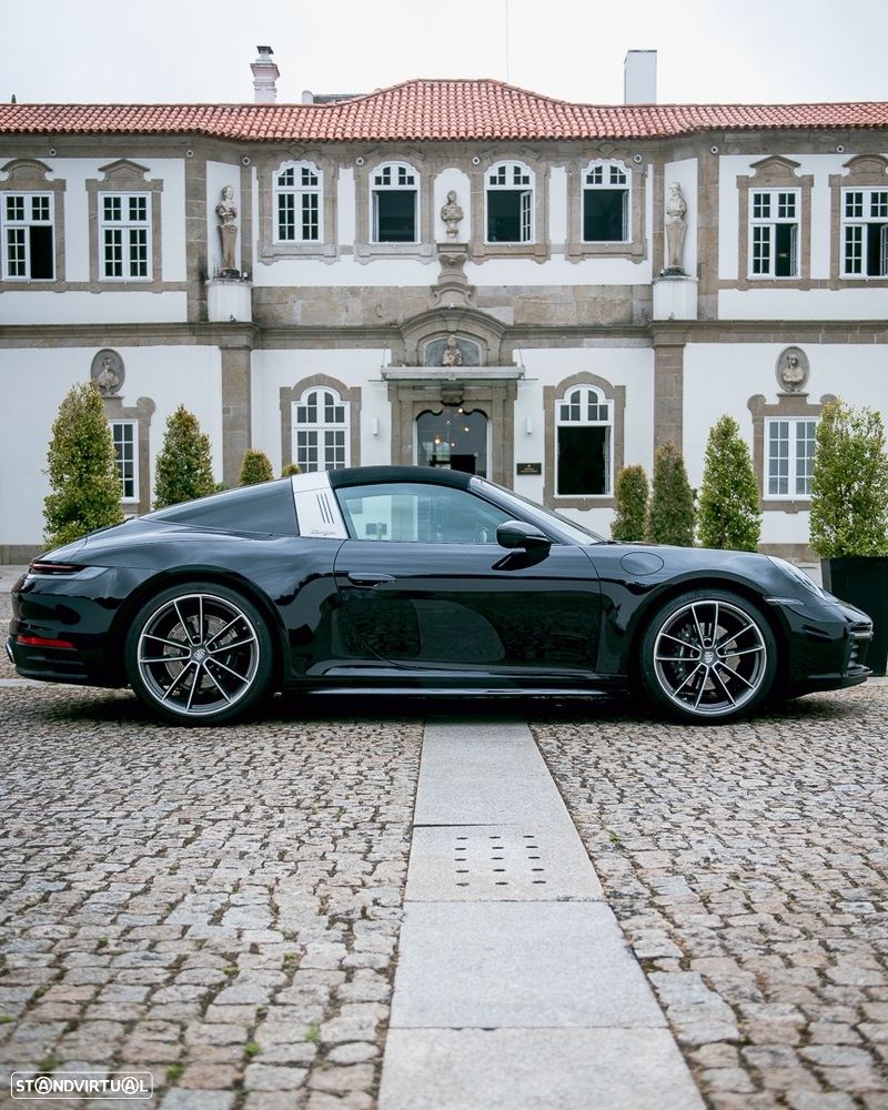 Porsche 911 (992) - 4