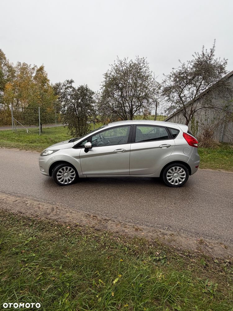 Ford Fiesta 1.25 Champions Edition - 6
