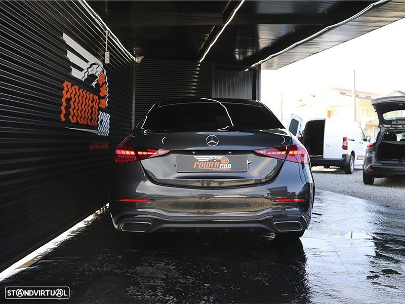Mercedes-Benz C 300 e AMG Line — fotografia 4