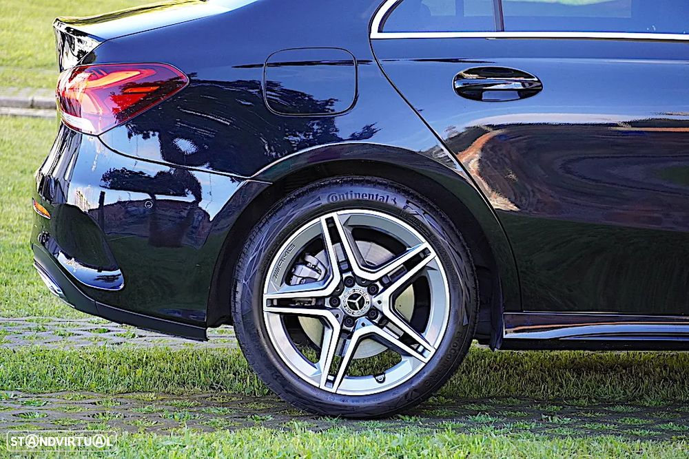 Mercedes-Benz A 250 Limousine e AMG Line - 11