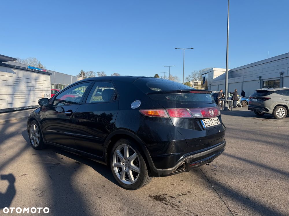 Honda Civic 1.8i-VTEC Sport - 3