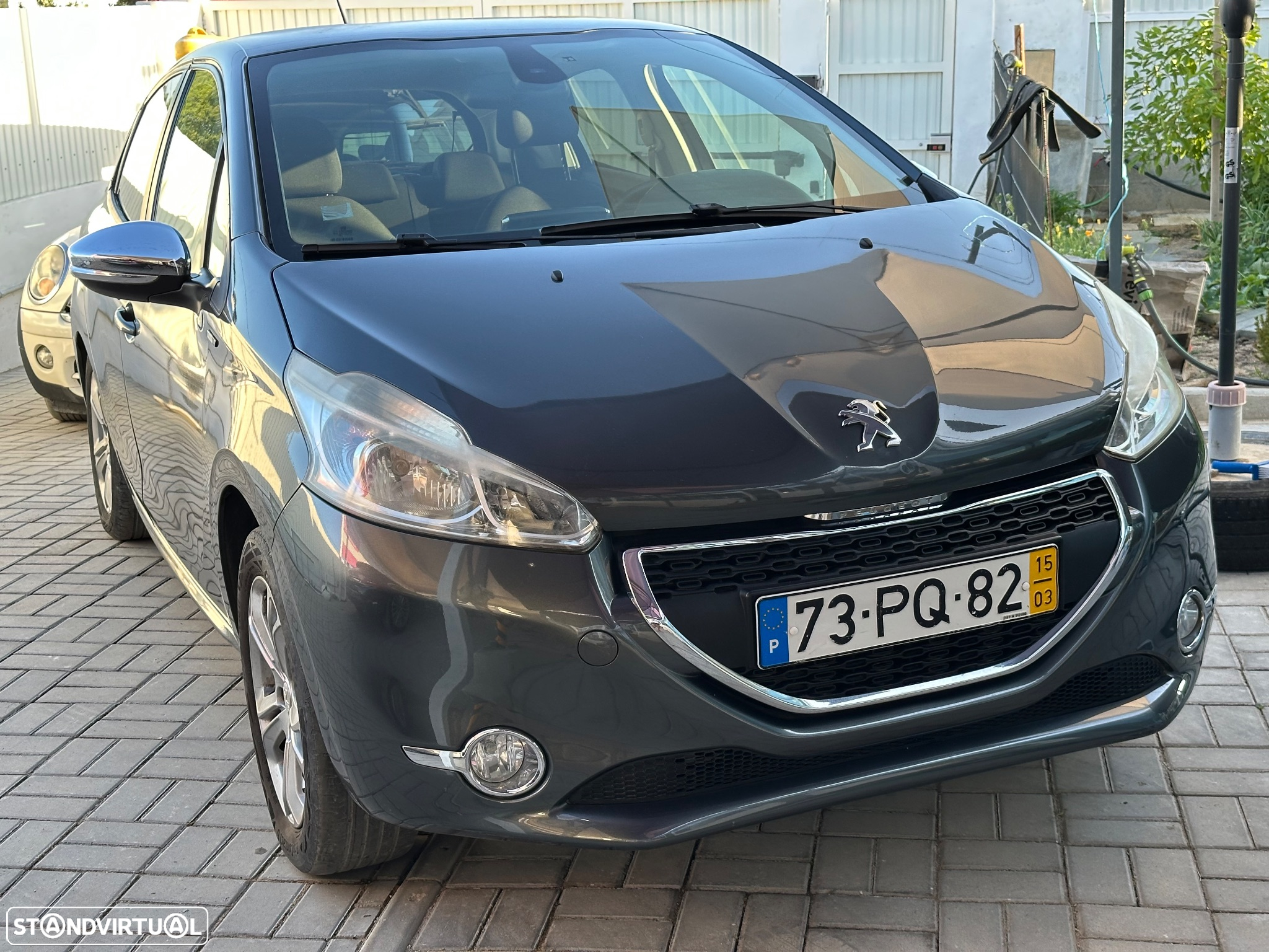 Peugeot 208 1.2 VTi SE Style - 24