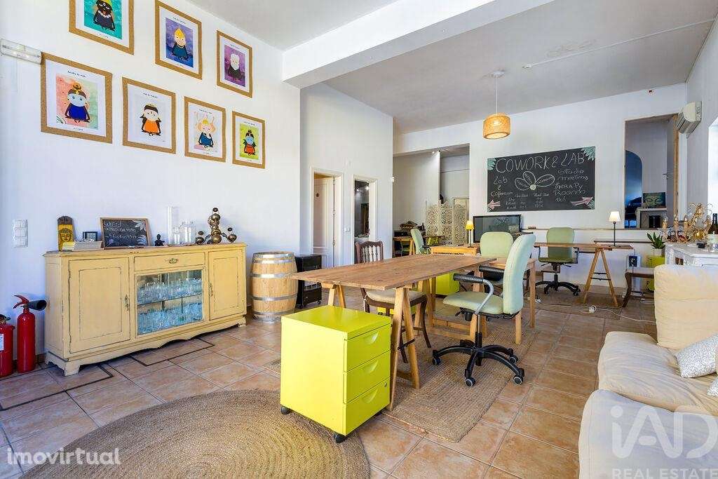 Loja / Estabelecimento Comercial T1 em Sintra (Santa Maria e São Migue - Grande imagem: 2/16