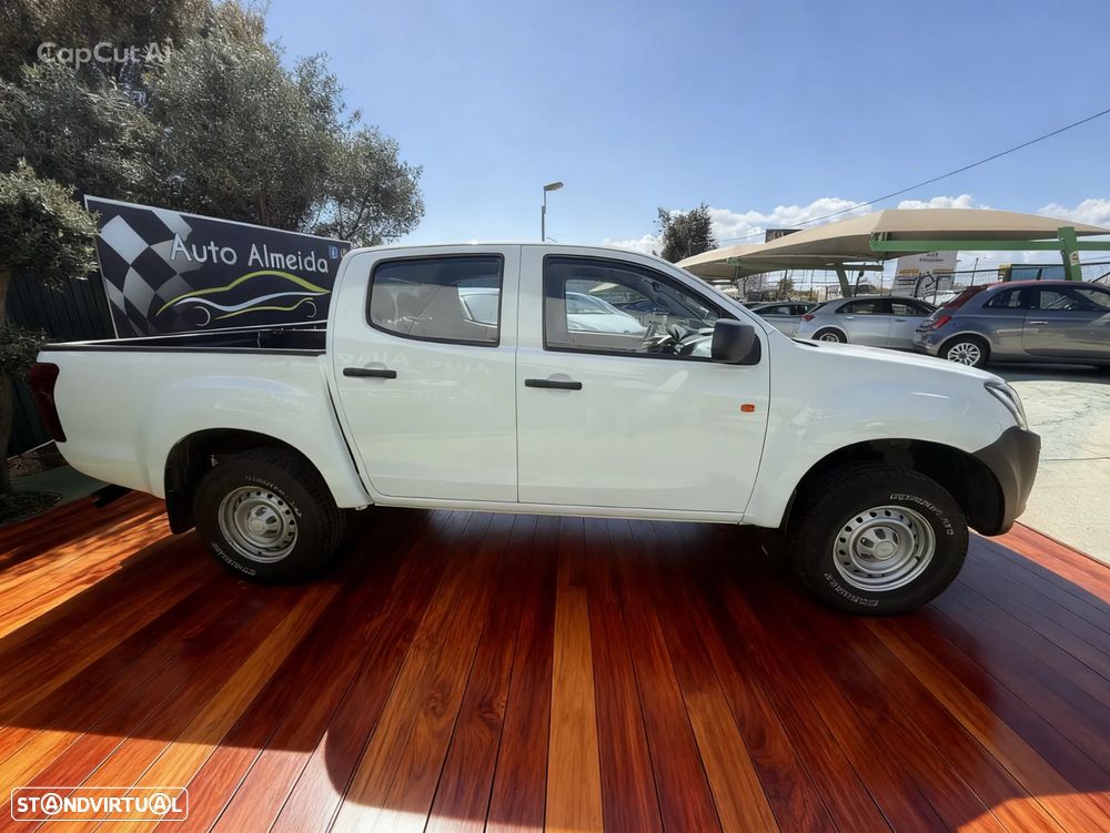 Isuzu D-Max 1.9 Ddi CD 4WD LS CM - 3