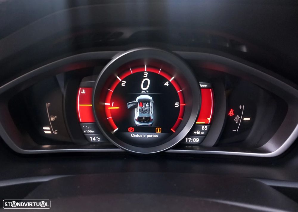 Volvo V40 D2 Summum - 17